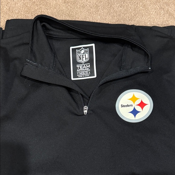 NFL Steelers Kids Black Pullover Hoodie - Picture 5 of 6